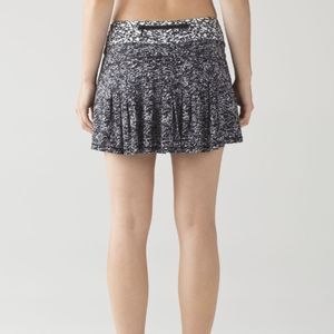 Lululemon circuit breaker skirt iced wave ice breaker